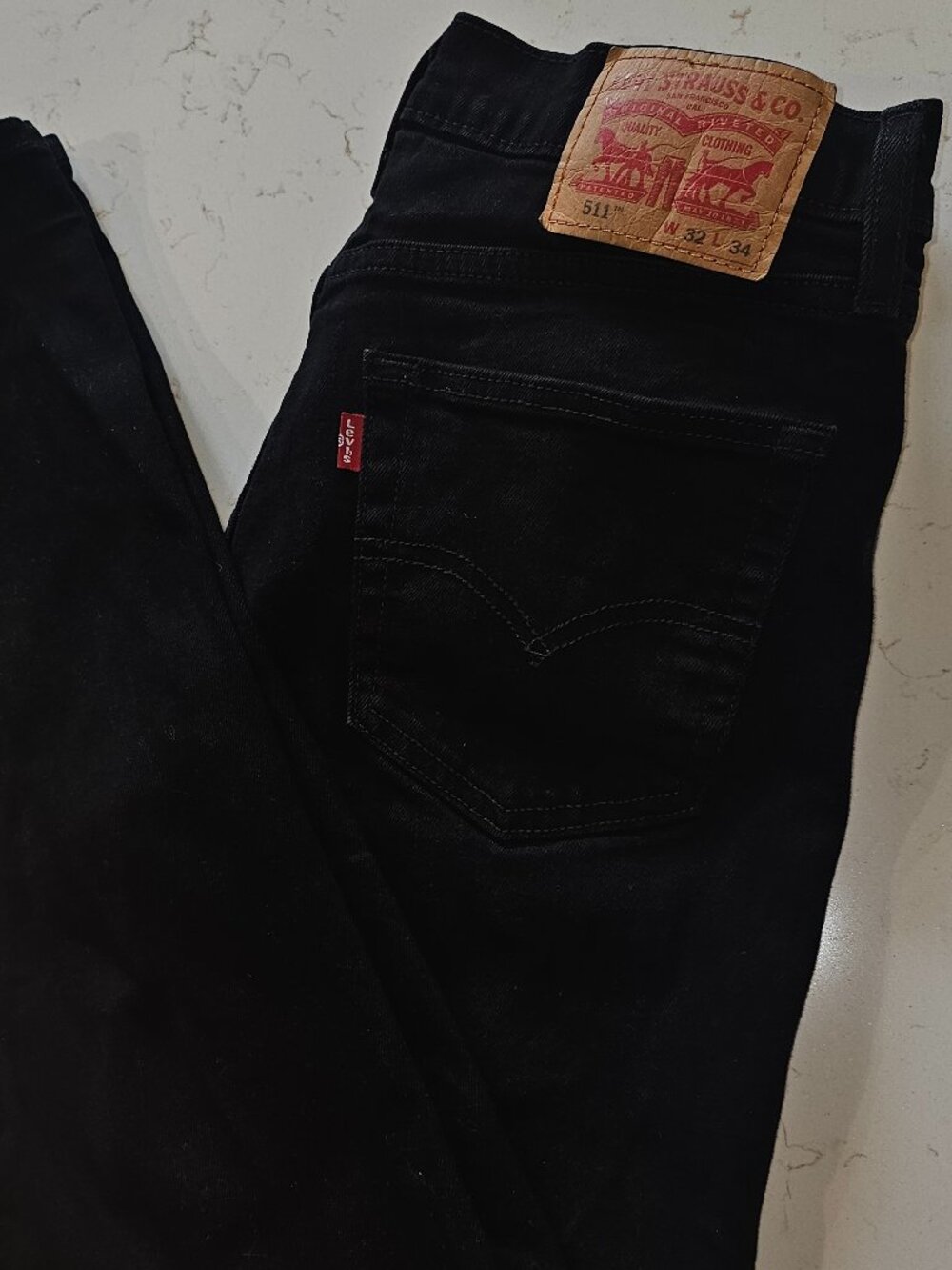 Levis 32x34 Black 511 Slim Jeans perfect for Fall / Winter